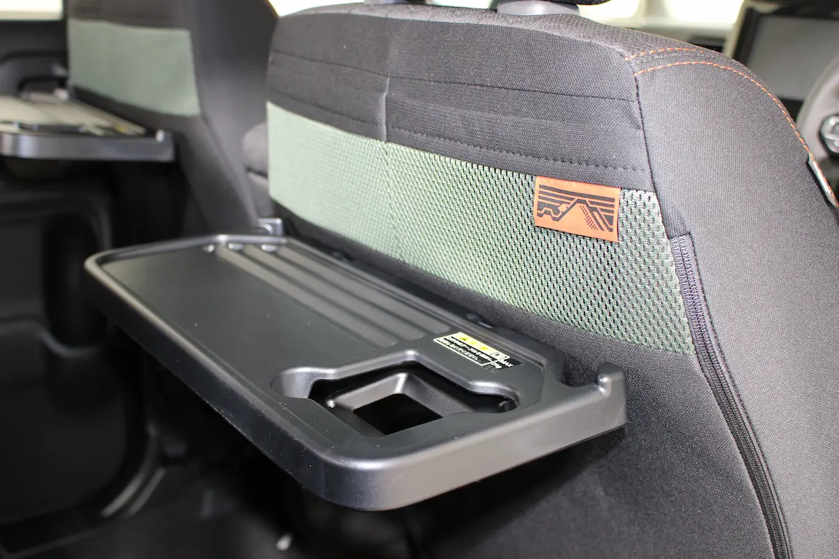 折りたたみ式テーブル