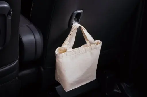 運転席シートバックコンビ二エントフック
