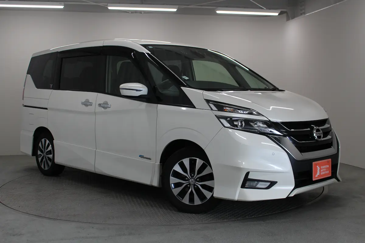 日産 セレナ