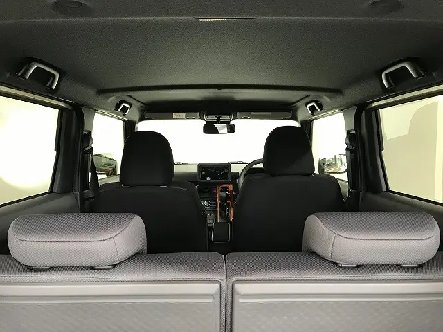 タフト車内空間