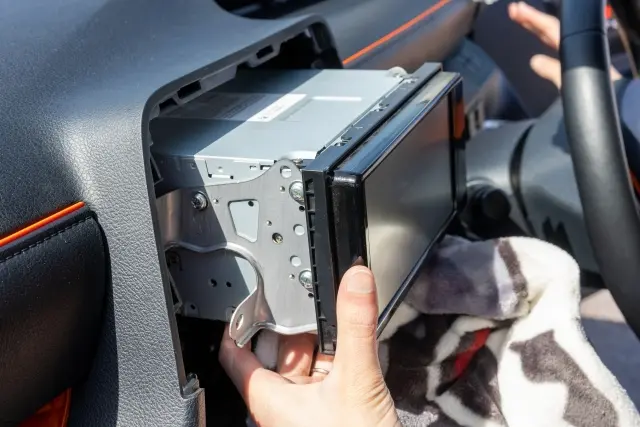 未使用車にナビをお得に取り付ける方法