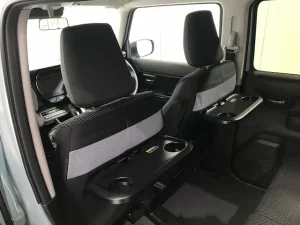 HYBRIDX 助手席背面