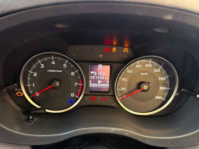 タントのエンジン警告灯の色で何がわかる？危険度チェック