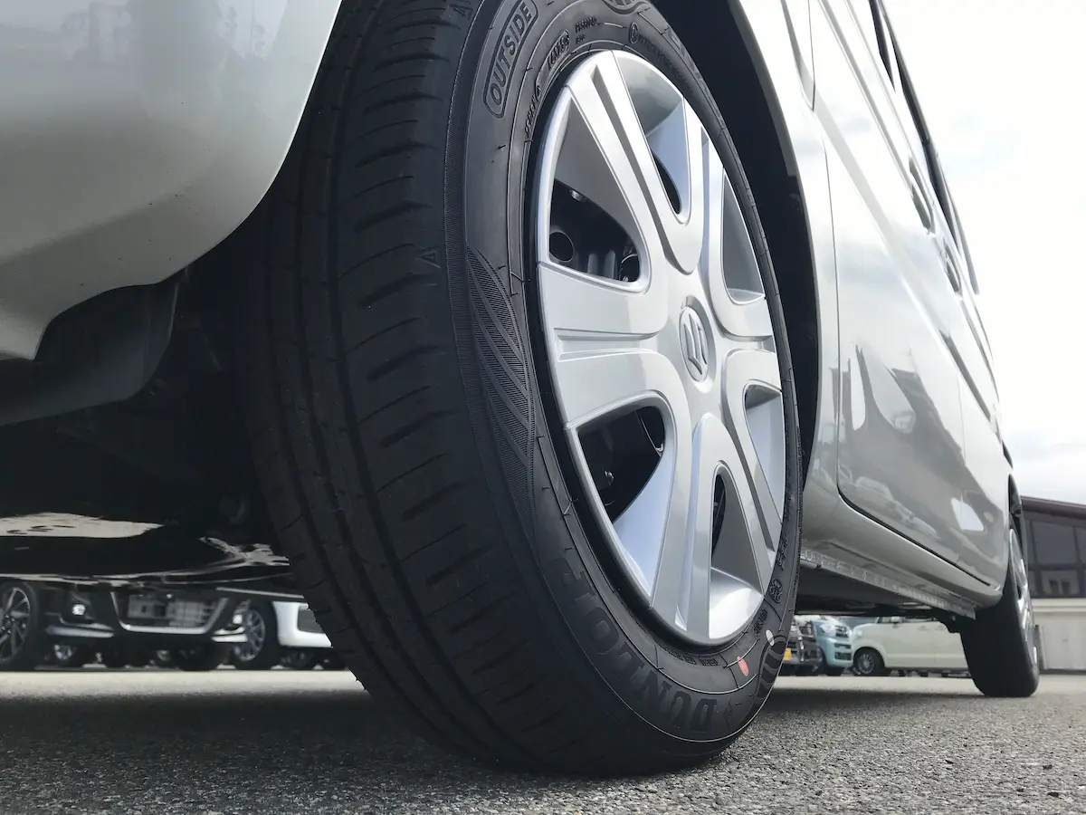 スペーシアとルークスの走行性能と燃費を比較